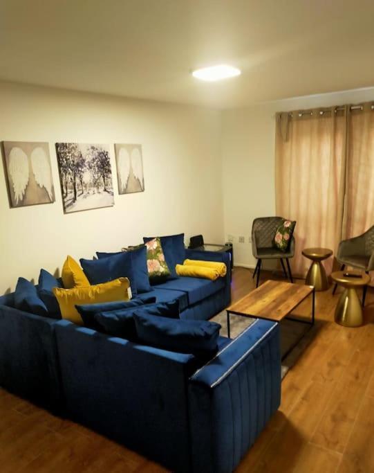 Impeccable 2-Bed House Lejlighed London Eksteriør billede
